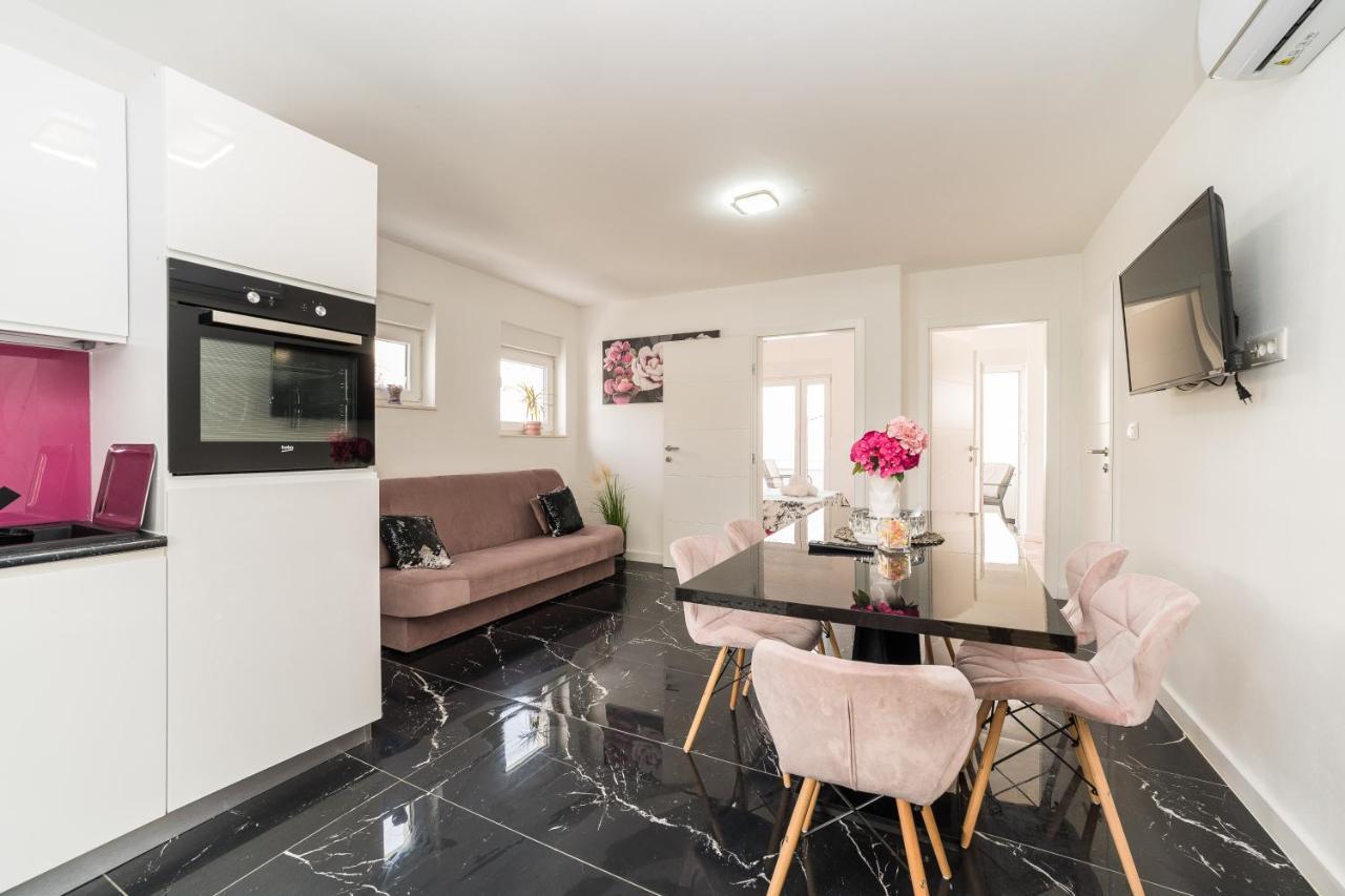Holiday House Dominik Apartments スヴェティ・ペタル 部屋 写真